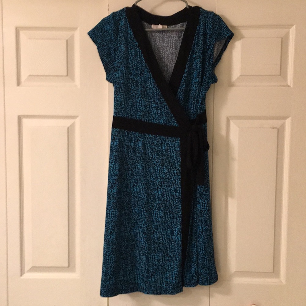 Deep V-neck wrap dress